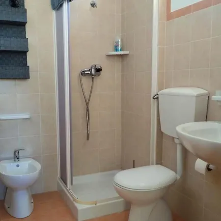 Alojamento de Acomodação e Pequeno-almoço Ronnavona